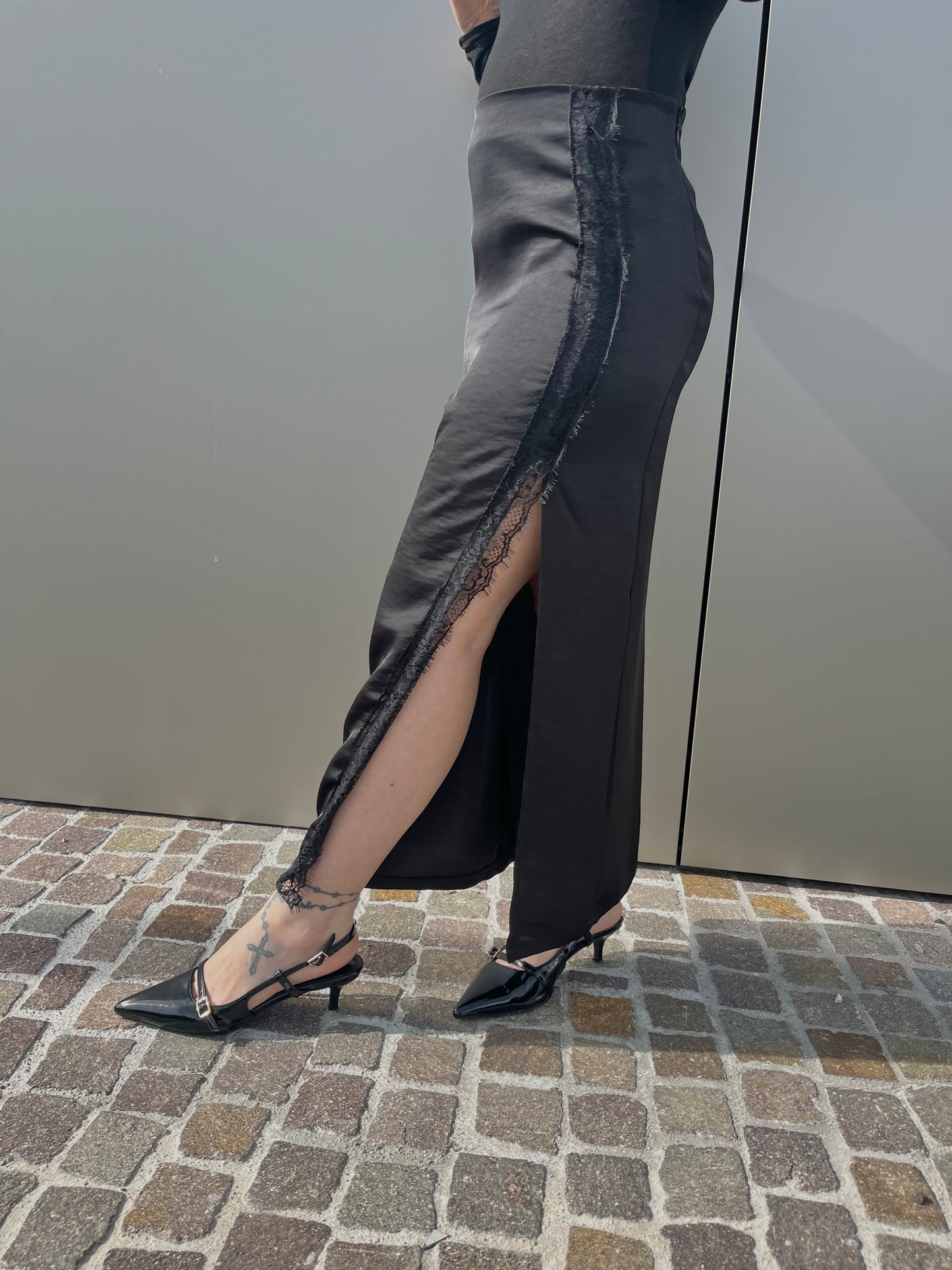 Gonna raso pizzo by lumina
