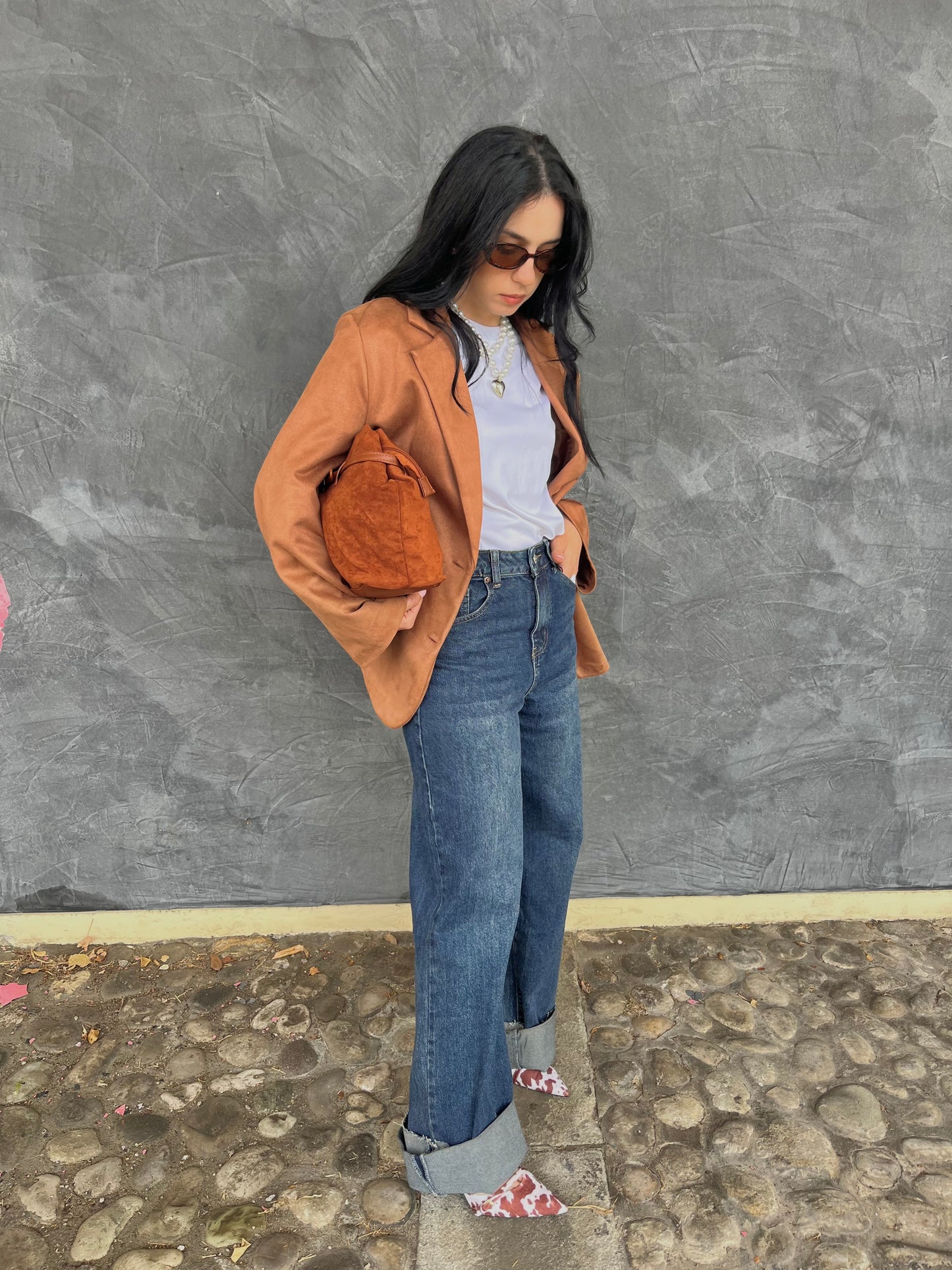JEANS WIDE CON RISVOLTO