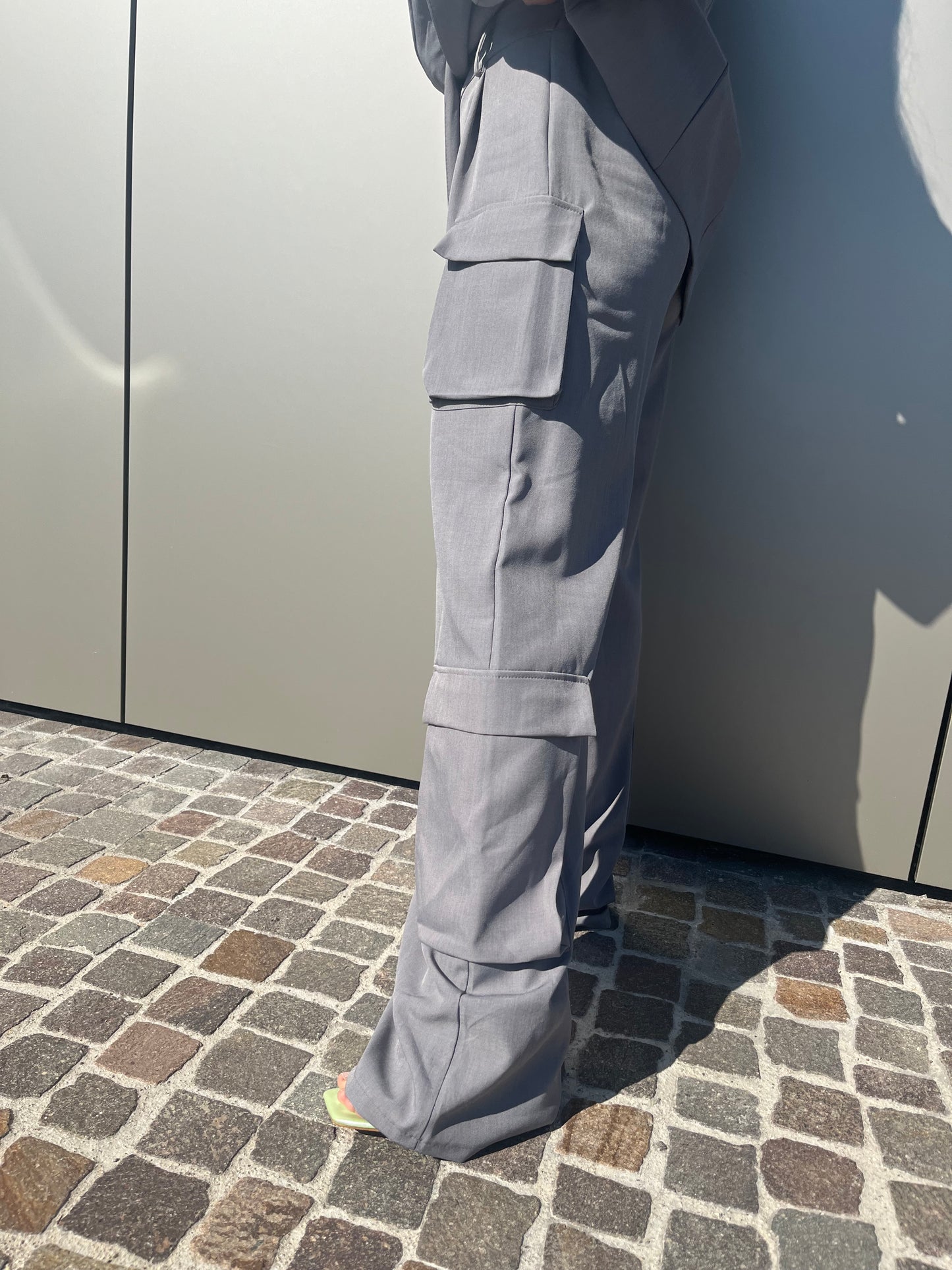 Coordinato cargo grigio