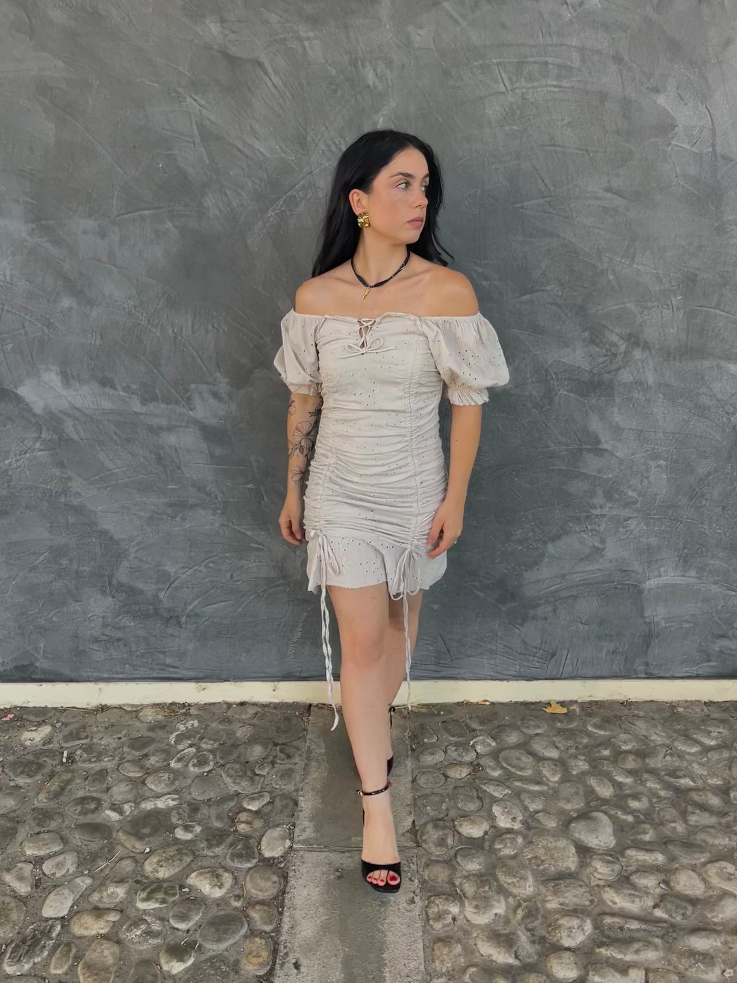 ABITO BEIGE MINI SANGALLO