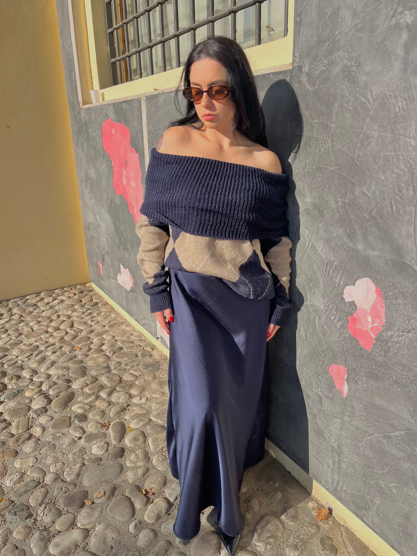 PULL ROMBO SCOLLATO BLU