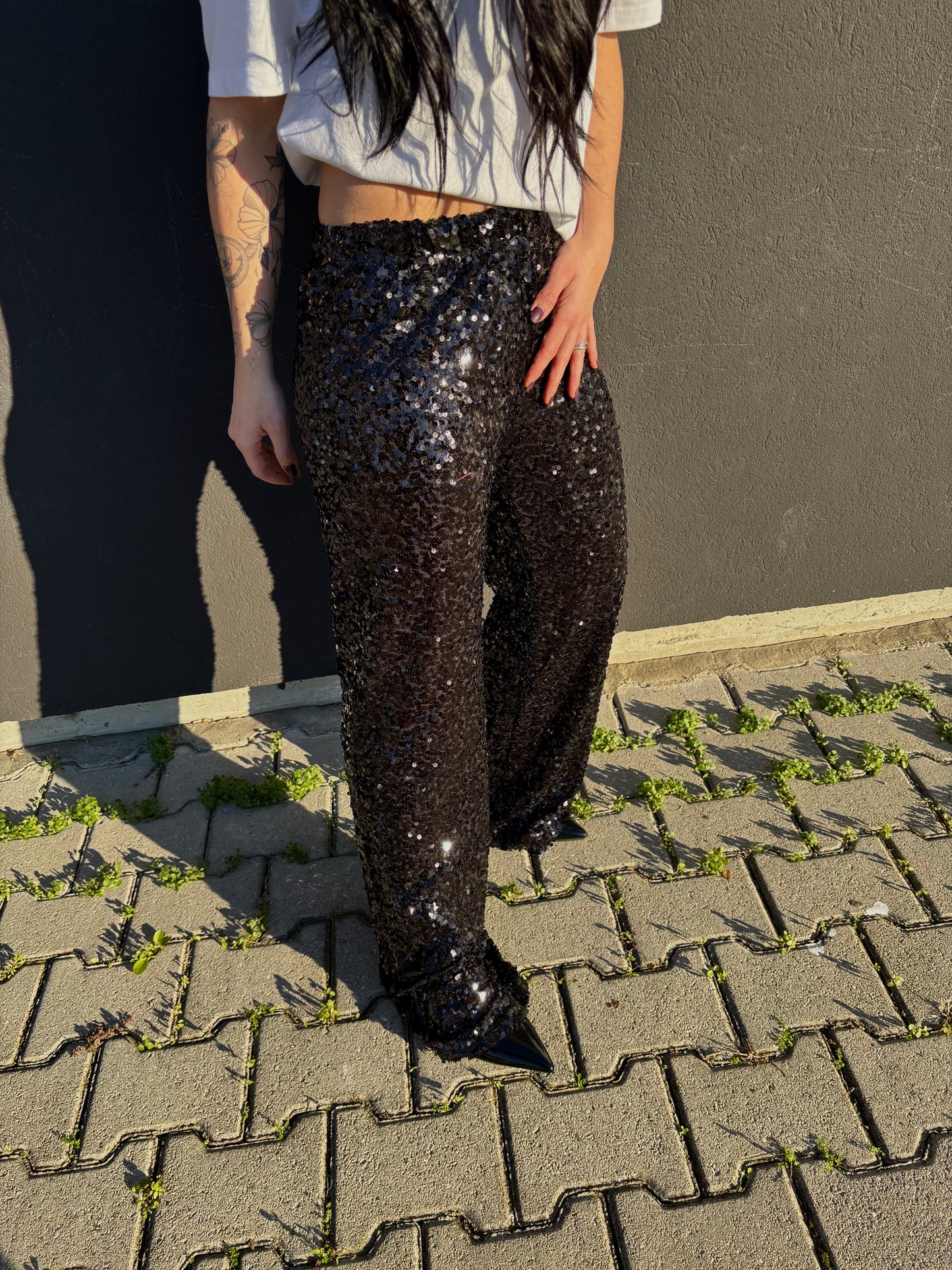 PANTALONI CON PAILLETTES