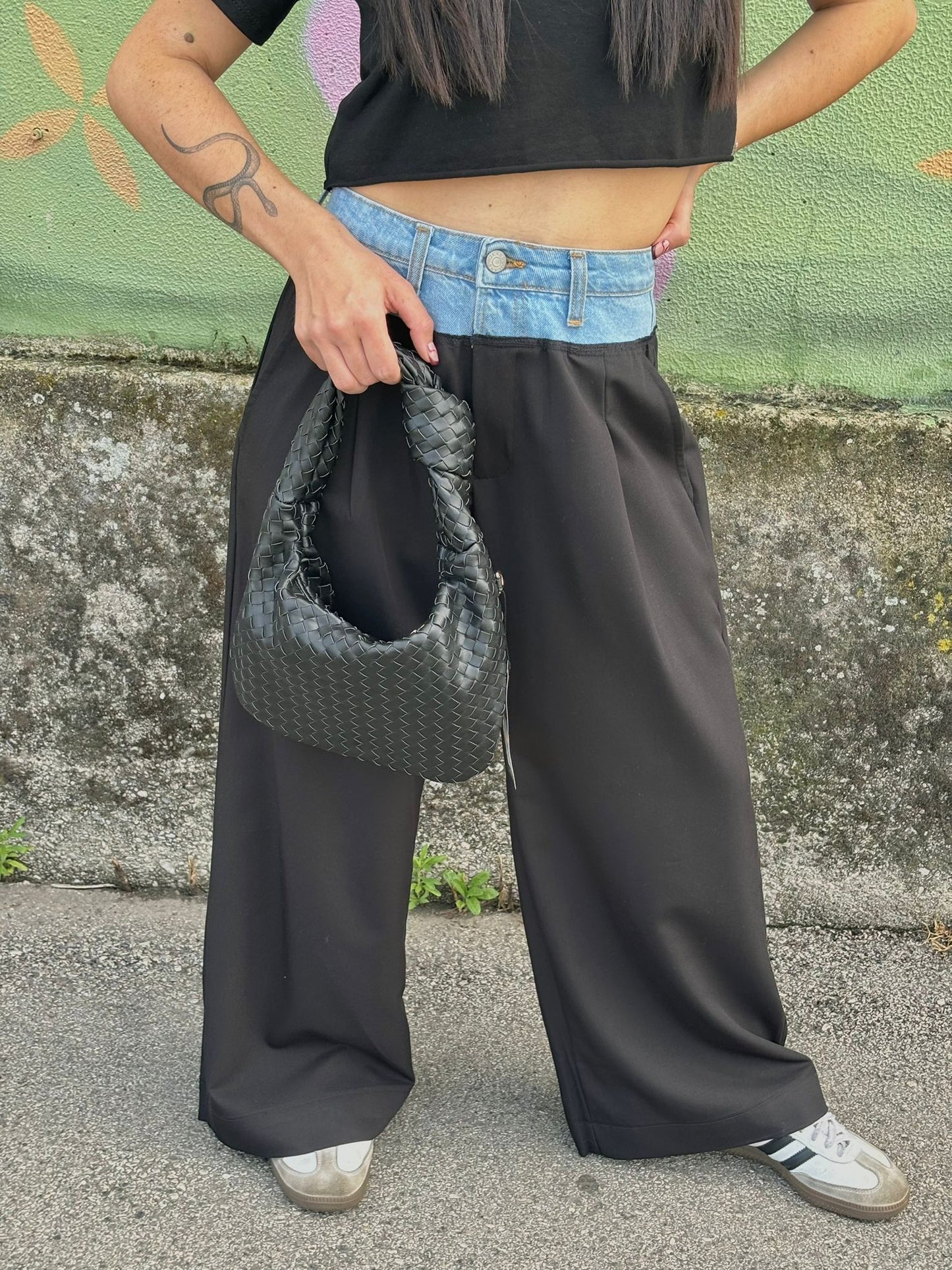 Pantalone classico con dettaglio denim