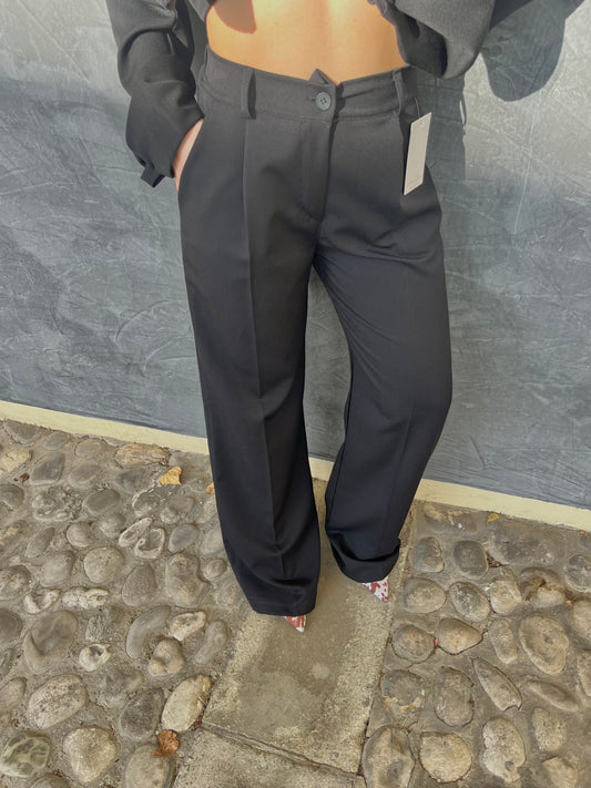 PANTALONE NERO LOW COST