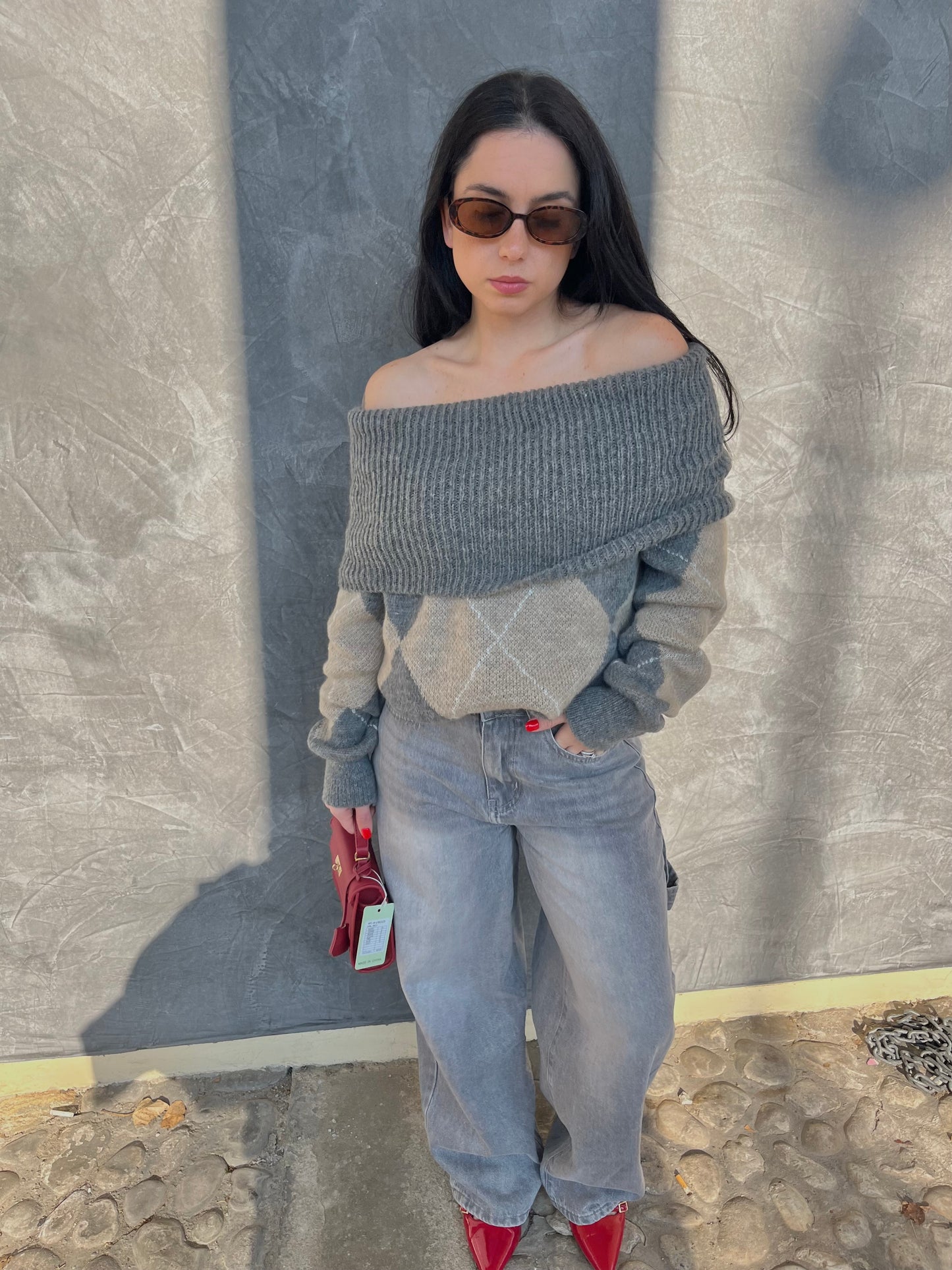 PULL ROMBO SCOLLATO GRIGIO