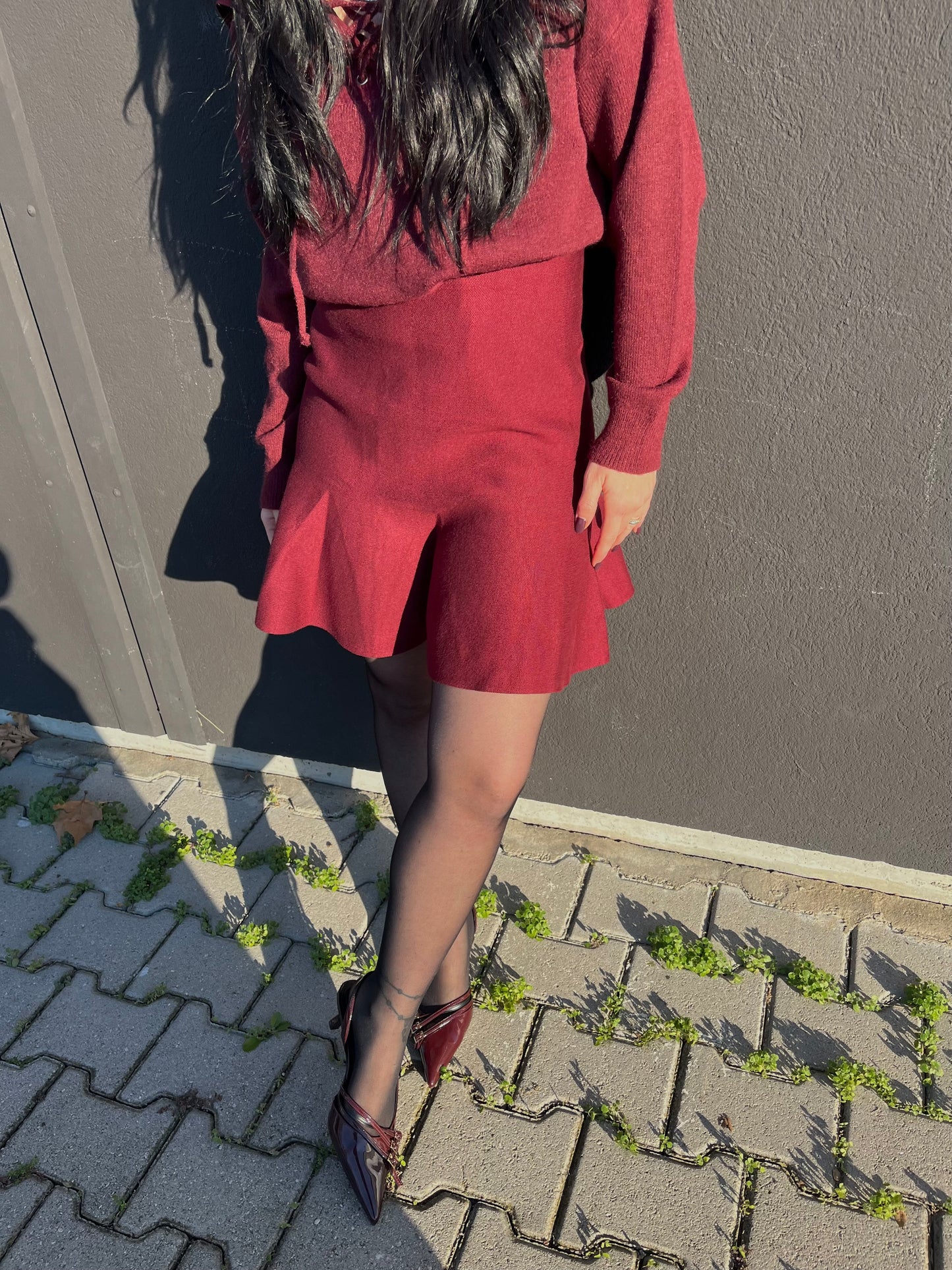 GONNA IN MAGLIA CON PINCES BORDEAUX